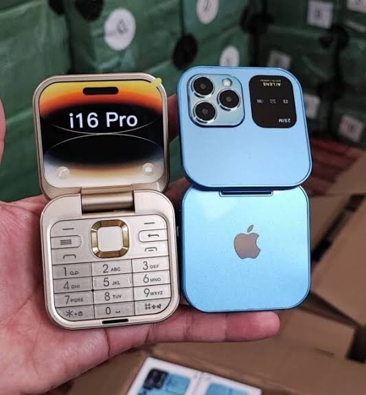 Mini telefon i16 Pro – mali telefon za veliku praktičnost
